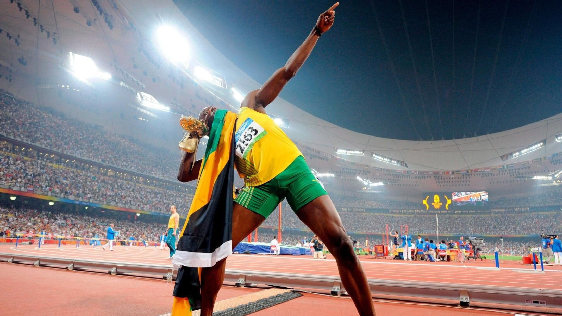 TL观众热烈欢呼！，萨拉赫迎来二十赛季出色发挥引发球迷热议