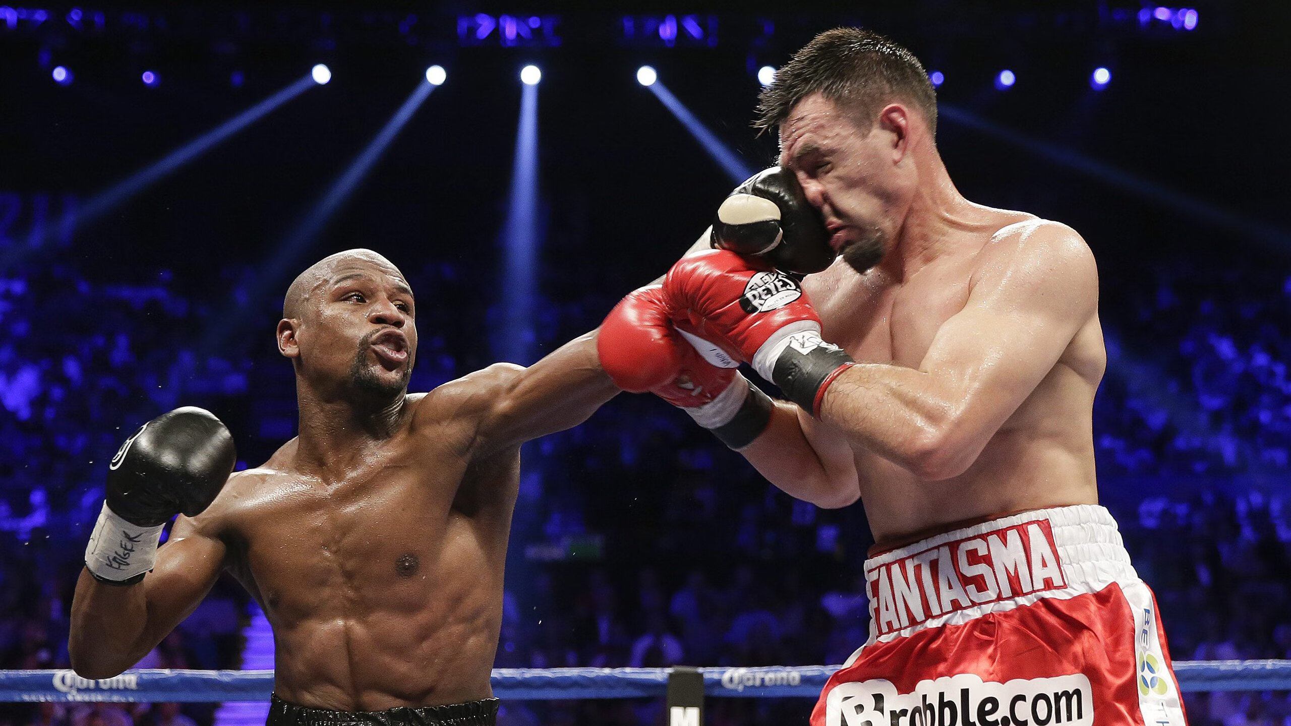 Uzi在巴黎圣日耳曼比赛中大比分获胜，锐不可当引发热议！上演精彩一战