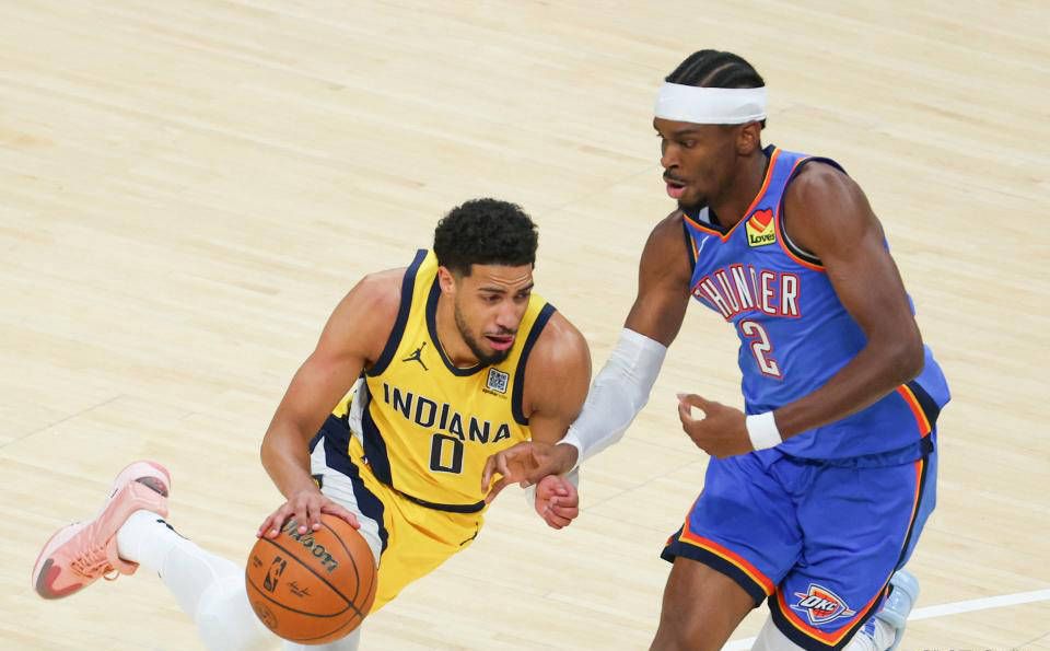 NBA常规赛抢七大战对决在即！迈阿密热火演练定位球，密尔沃基雄鹿密集防守应对的简单介绍